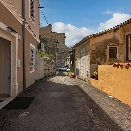Amfiteatar Old Town - Happy דירה