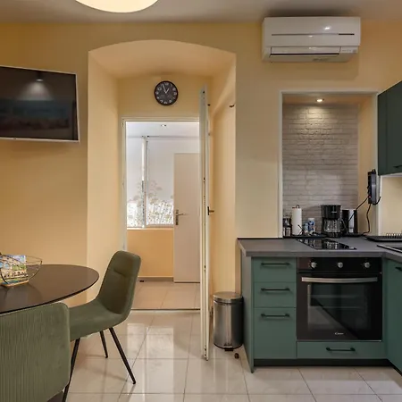 Apartment Amfiteatar - Happy Pula